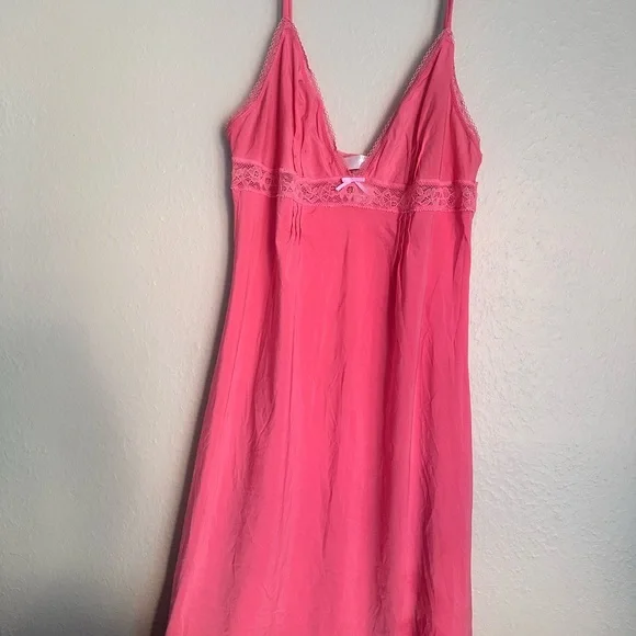 Victoria's Secret Pink Lace Chemise XS - Picture 1 of 7